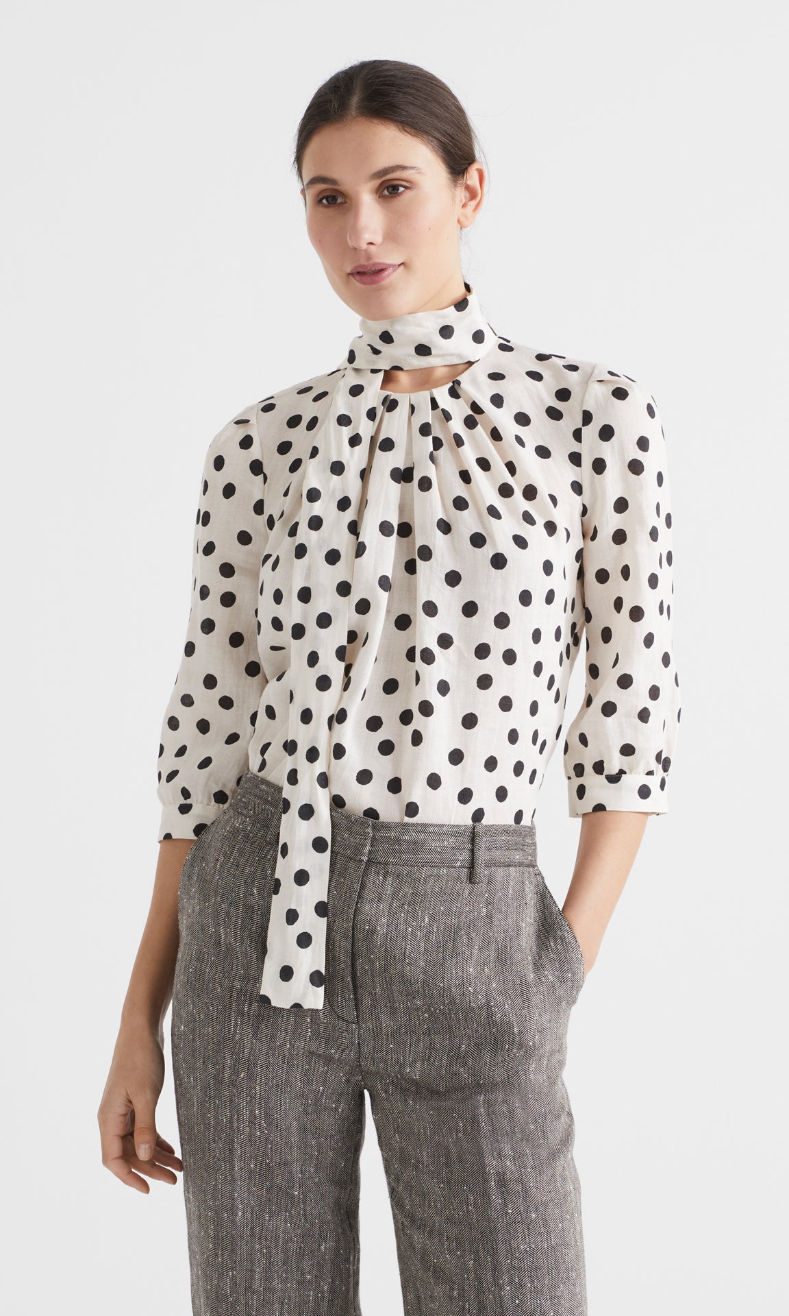 Pois Bow Front Blouse Ivory
