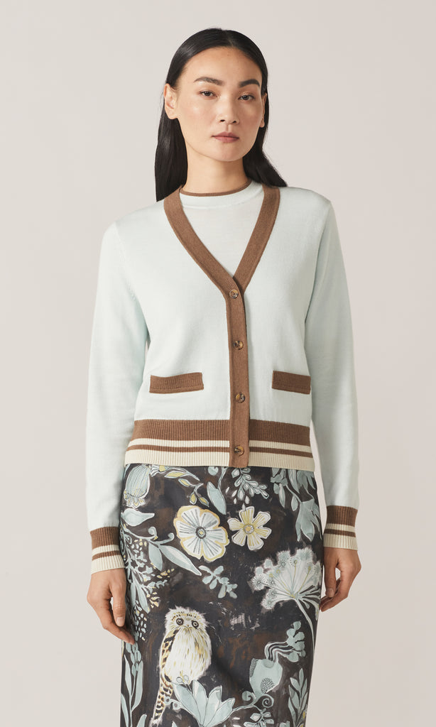 Kirkcaldy Vee Cardigan Mint