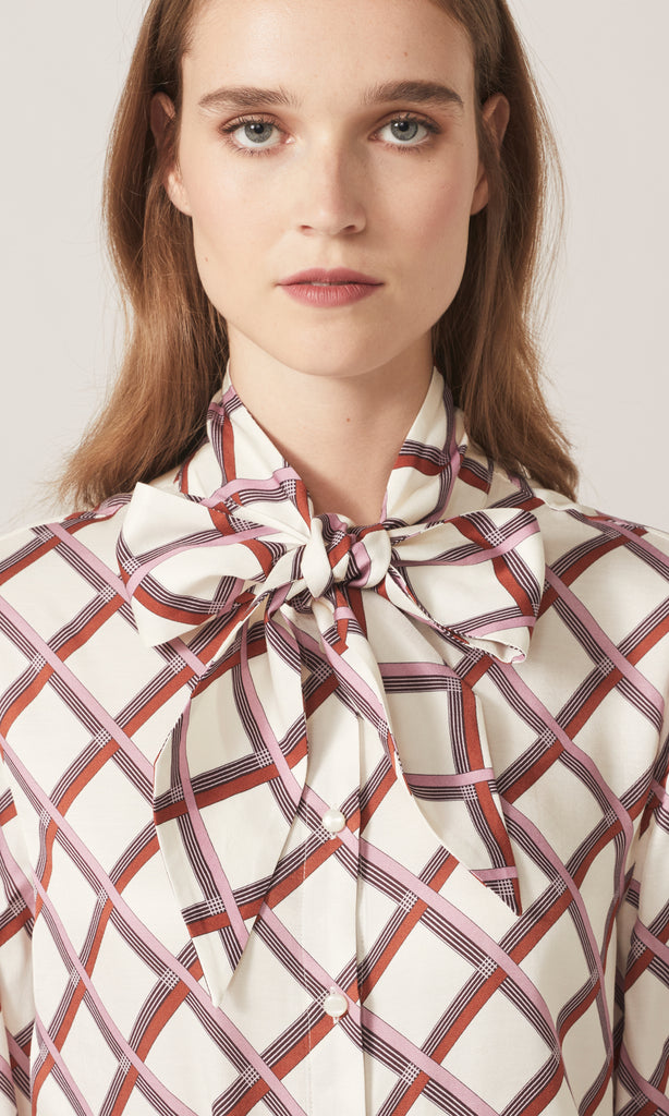 Weiz Bow Shirt Tea Rose