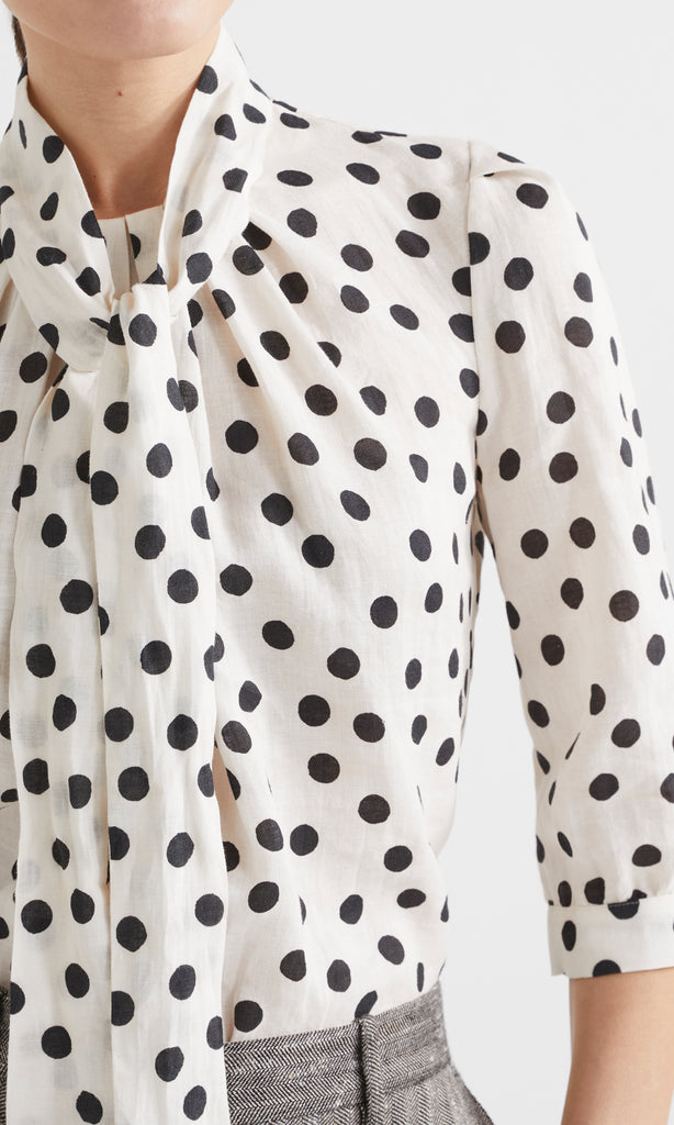 Pois Bow Front Blouse Ivory