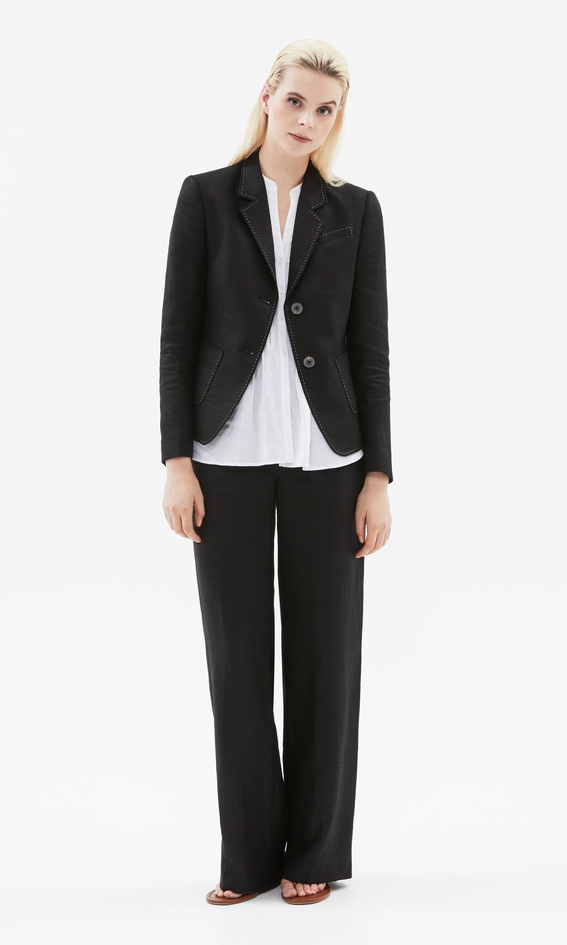 Biarritz 2 Button Blazer Black