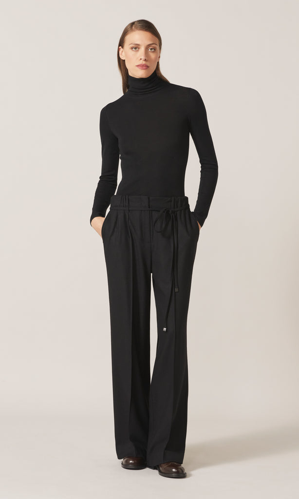 Apsley Turtle Neck Knit Black