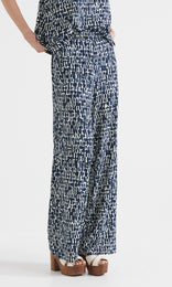 Sheena Pant  Navy