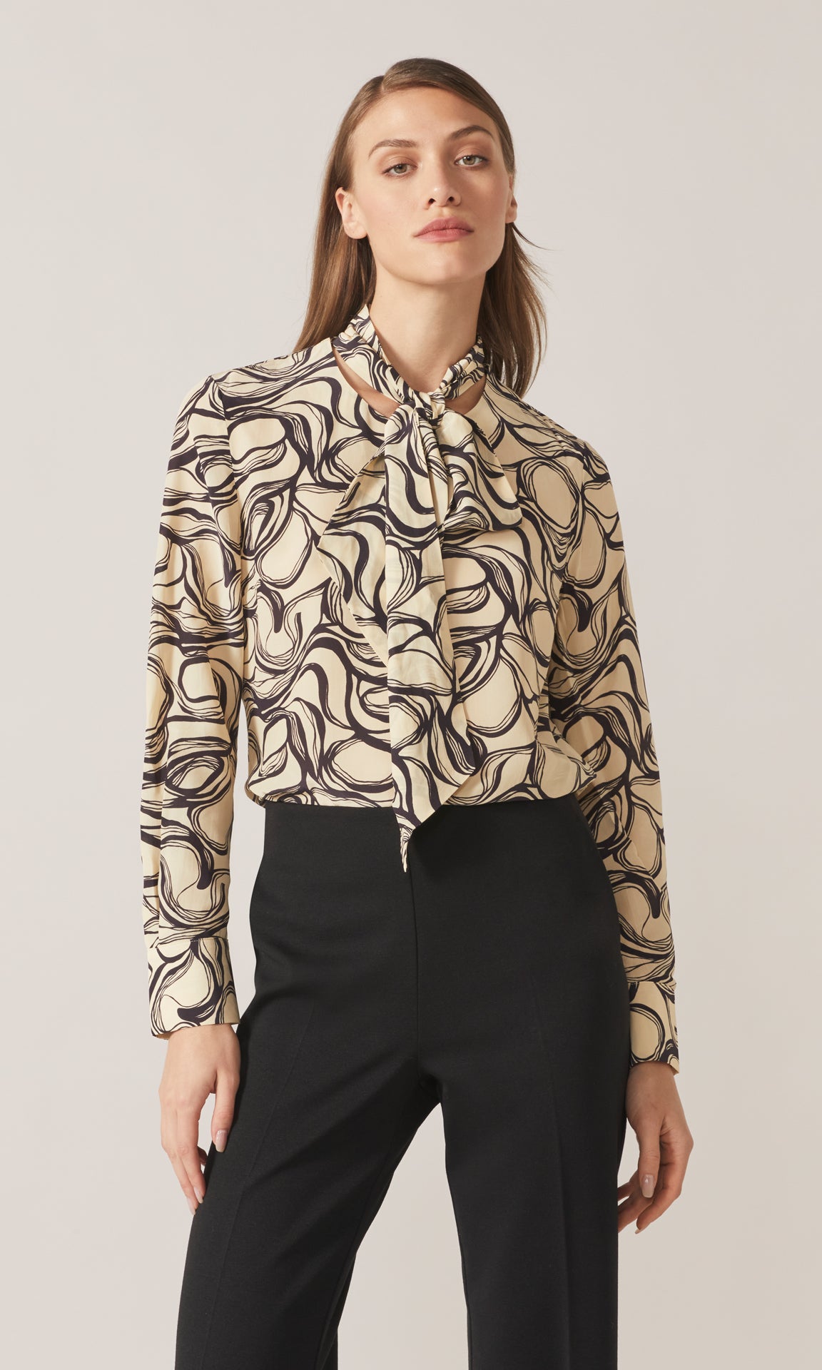 Scritta Tie Blouse Ivory
