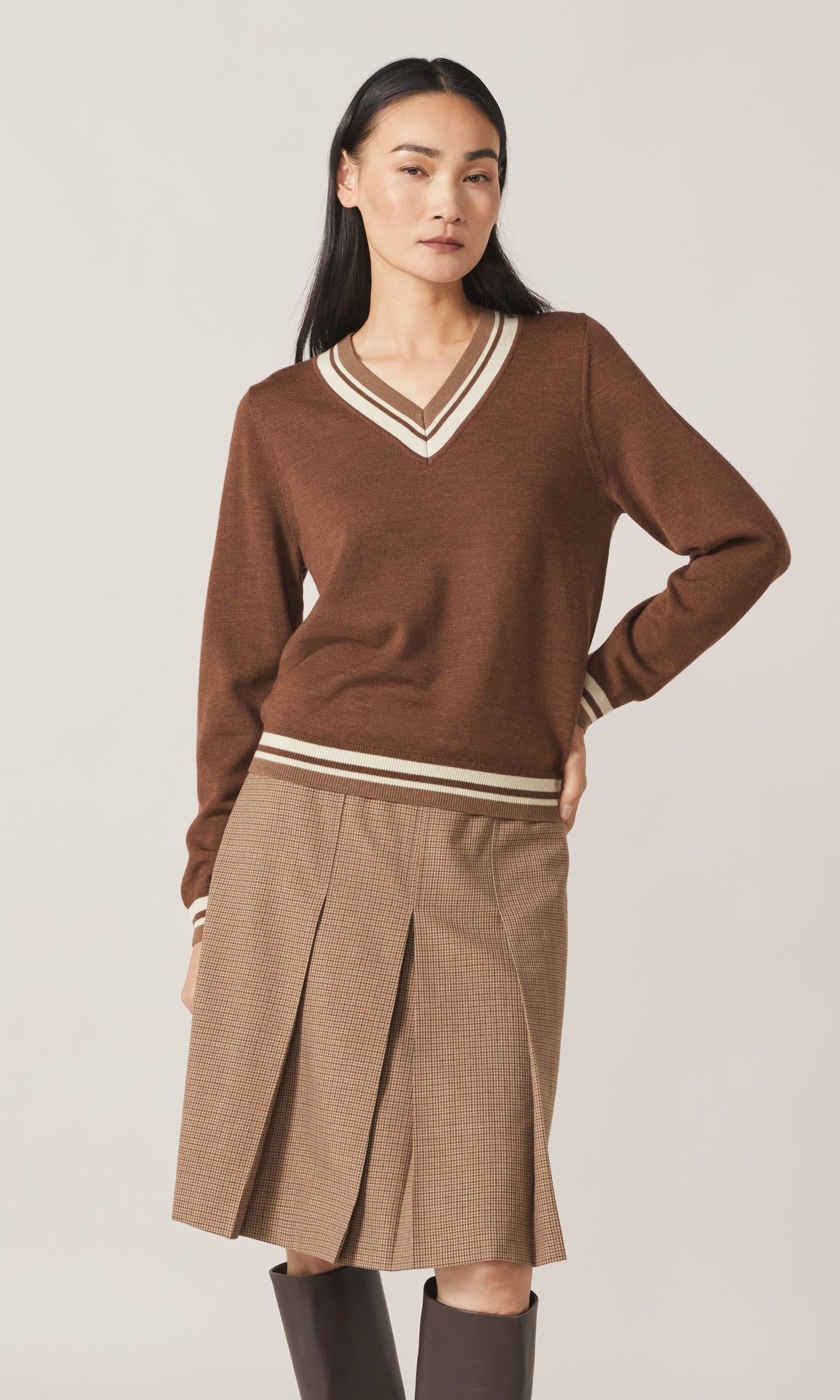 Kirkcaldy Vee Knit Camel